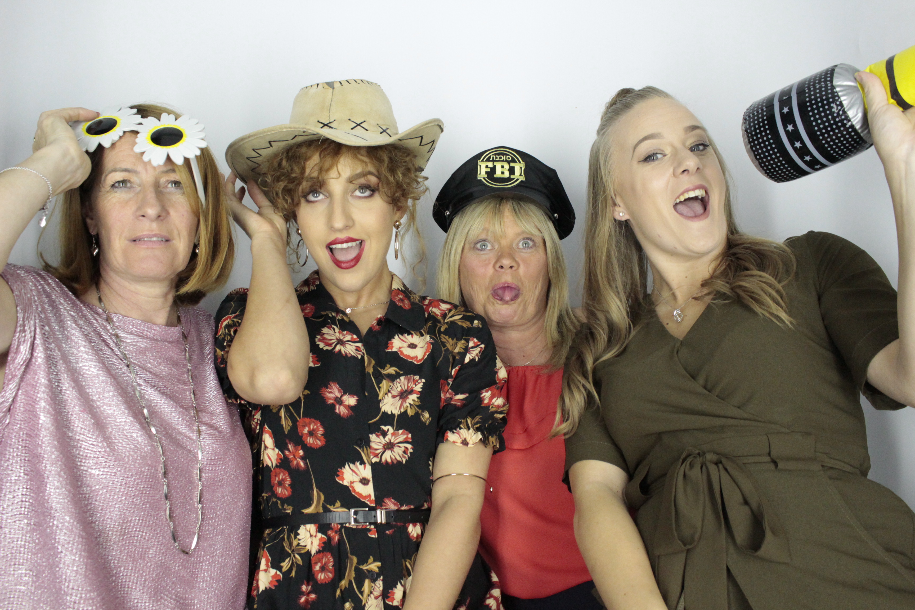 Isobel 18th Birthday Party  | View more photos from the event at gallery.myphotoboothexperience.co.uk/u/MyPhotoBoothExperienceLtd/Isobel-18th-Birthday-Party